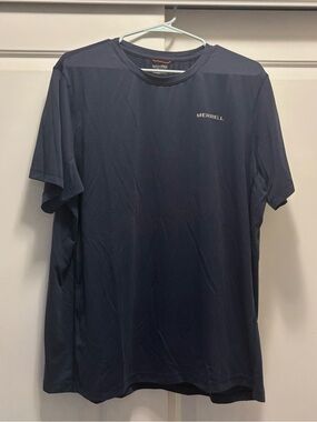 Merrell short sleeve t-shirt, size L